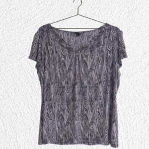 Geometric Black & White Short Sleeve Silky Top 2X